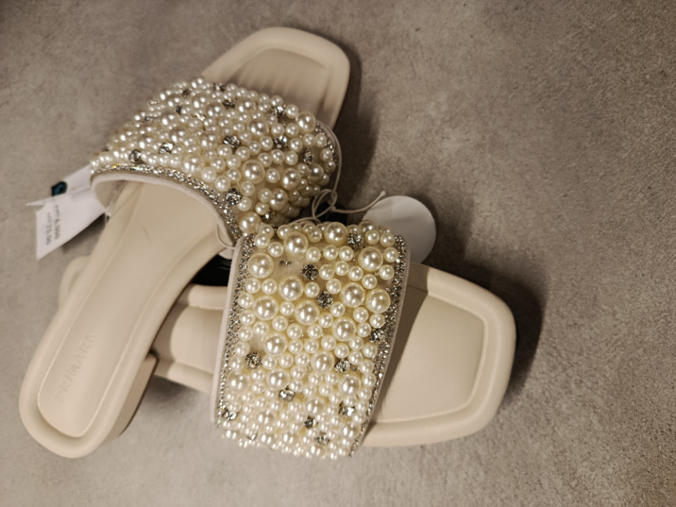 ladies sandal