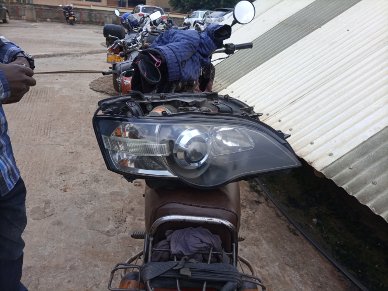 subaru legacy  bp5 headlights