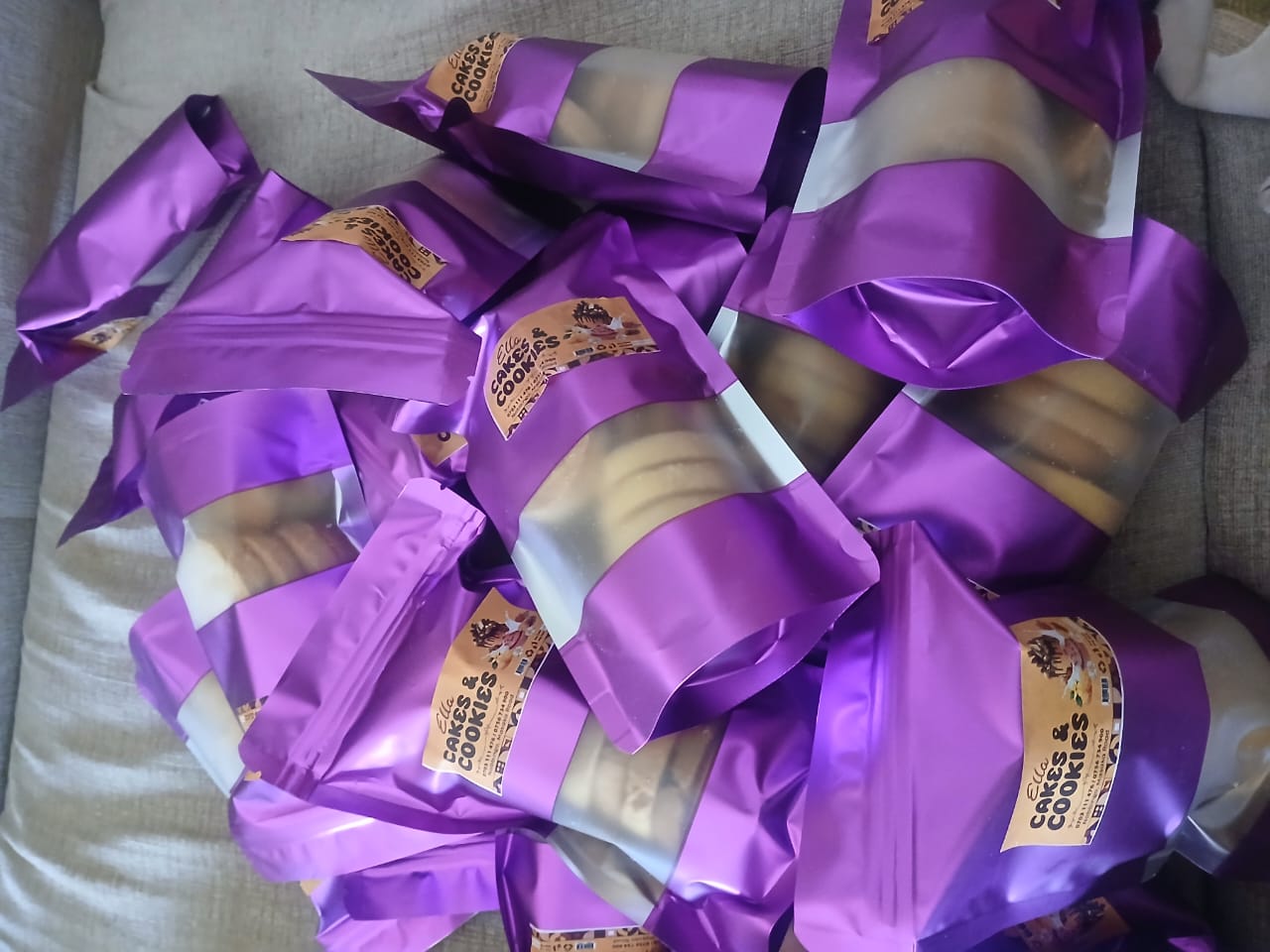 Ella Cakes and Cookies