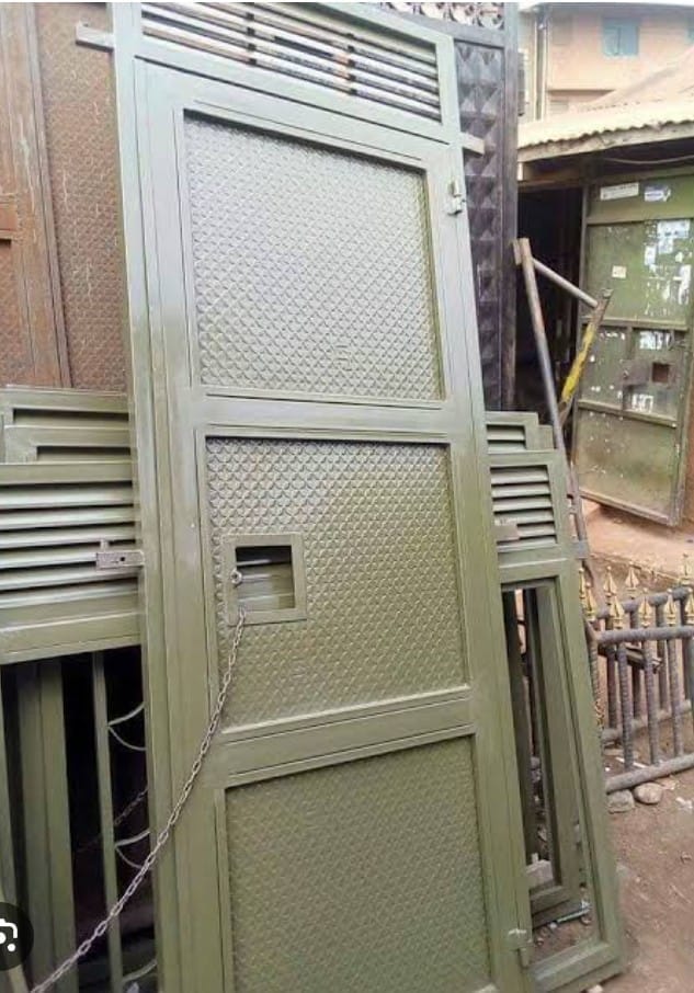 DOORS