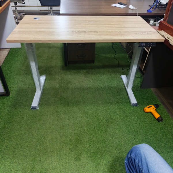 Electric table
