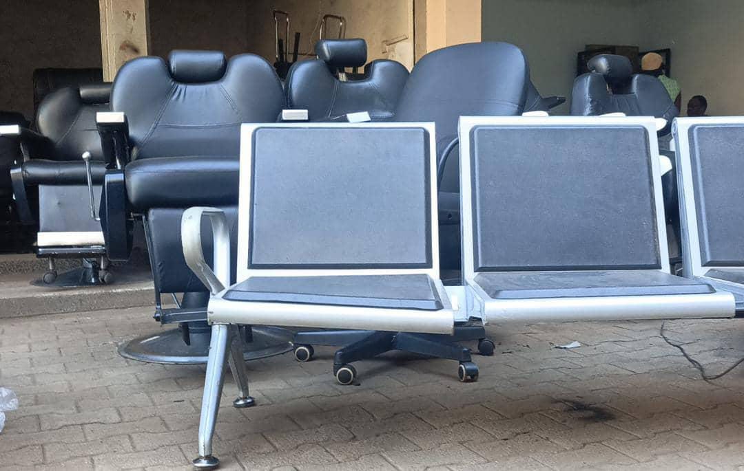 client  waiting chairs
