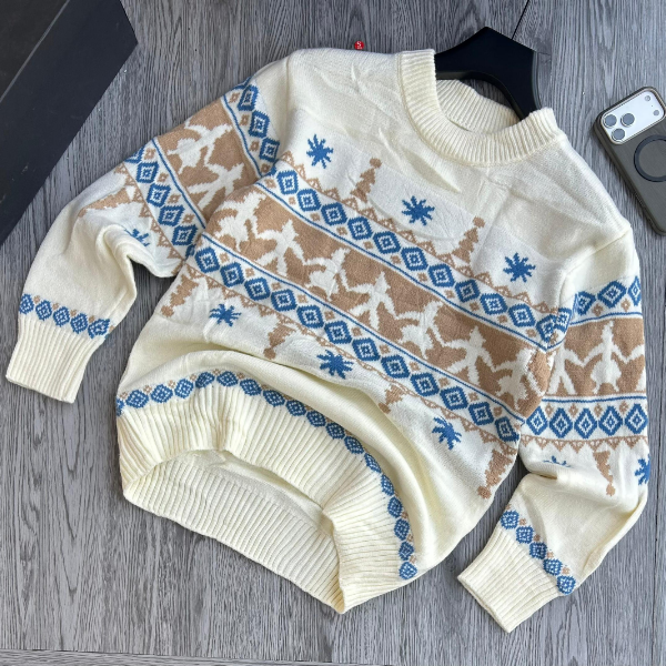 Sweaters which can be worn by both Ladies and gentlemen
