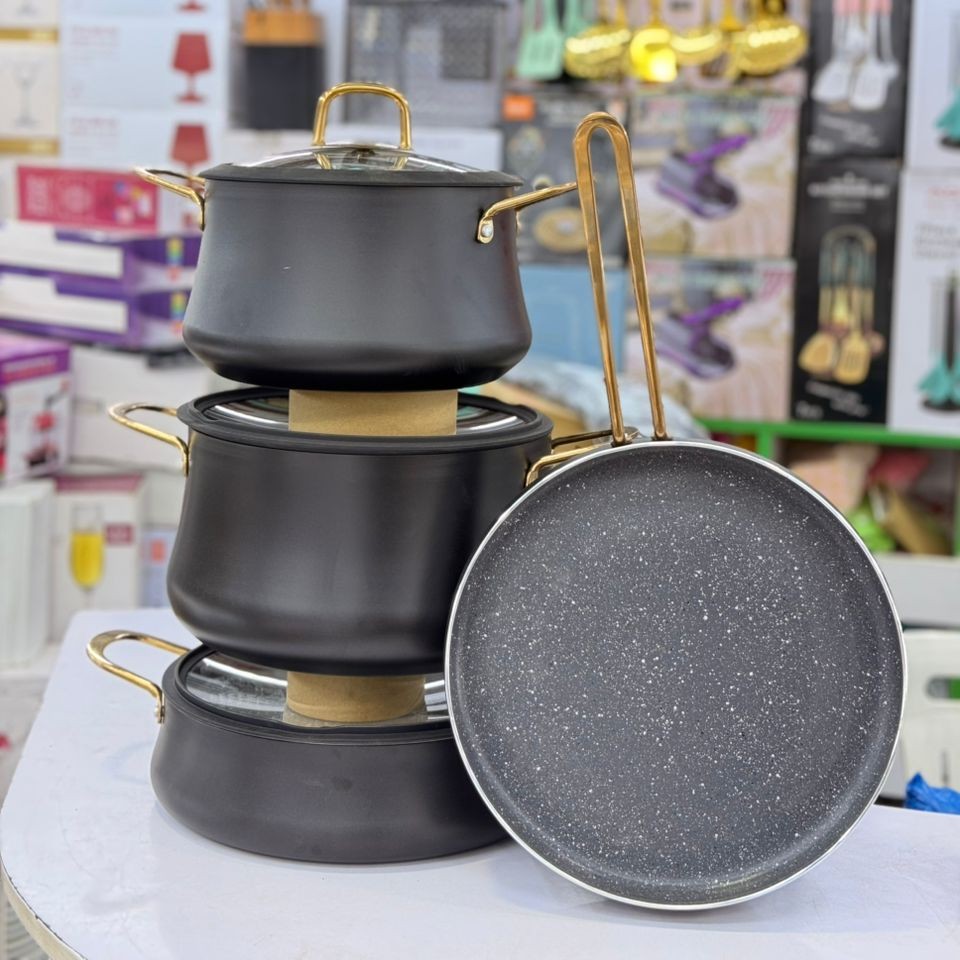 Non-stick cooking & serving dishes with glass covers set
