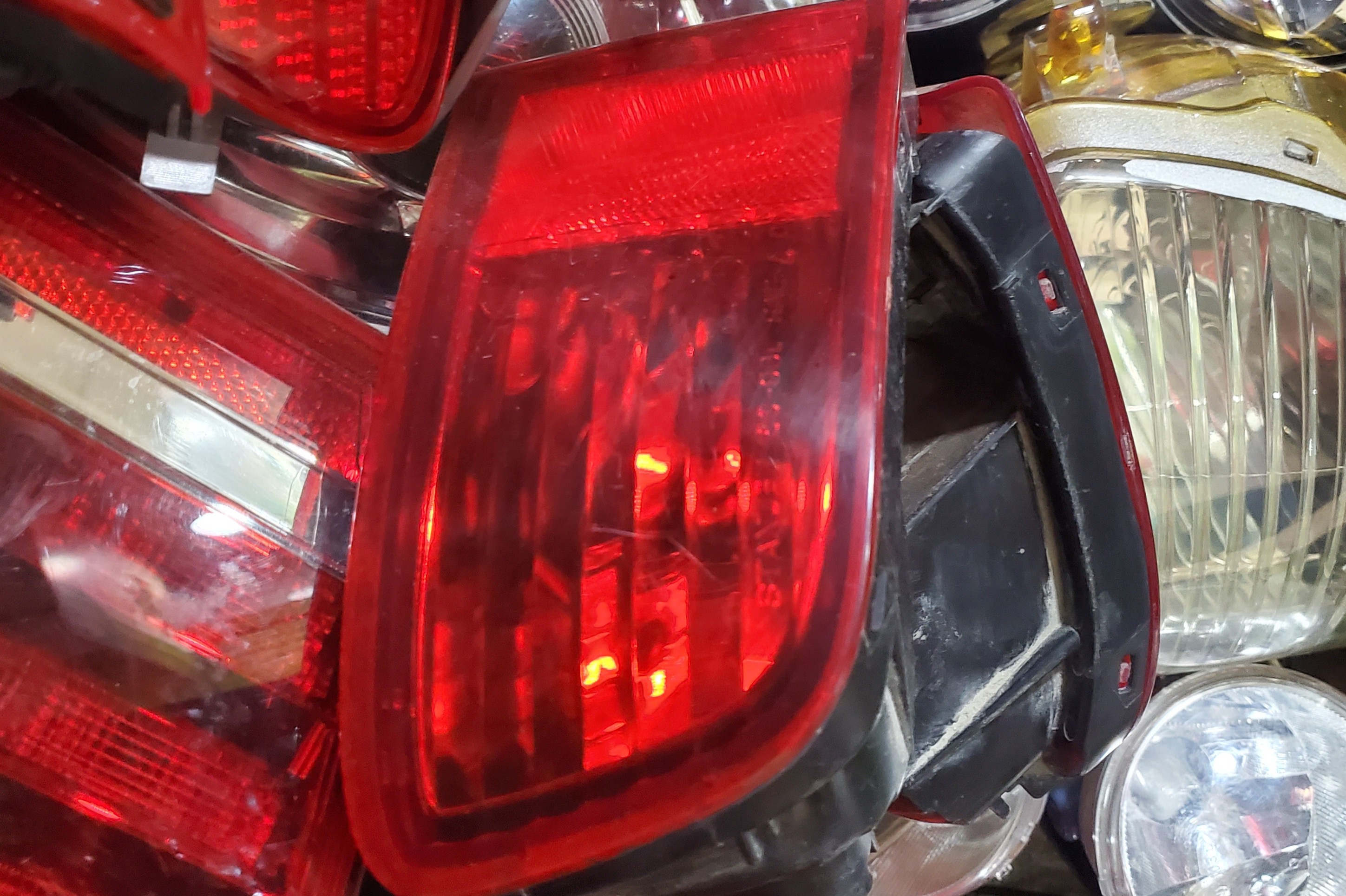 Ronaldo rear bumper  reflectors