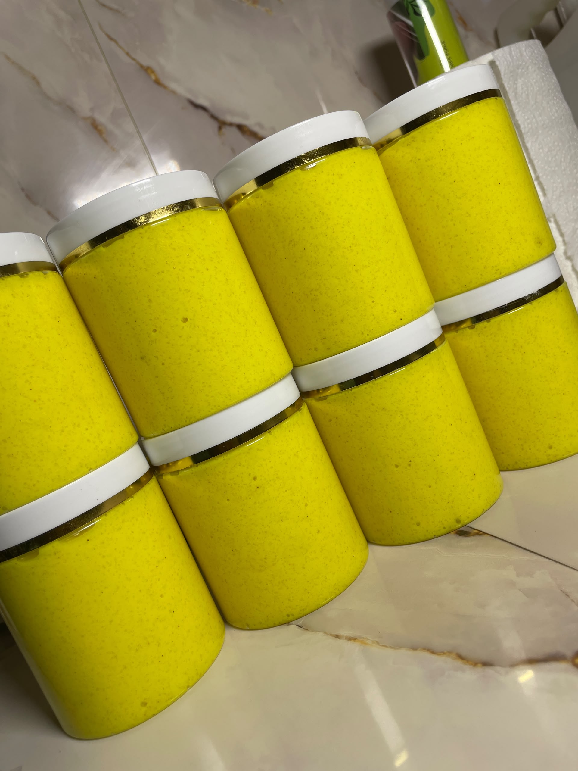 Brightening body scrubs for both wholesale and retail