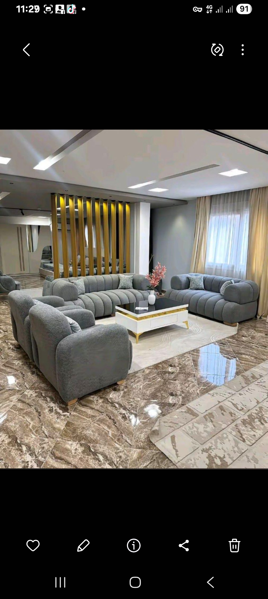 EXECUTIVE sofer set with classy coutions