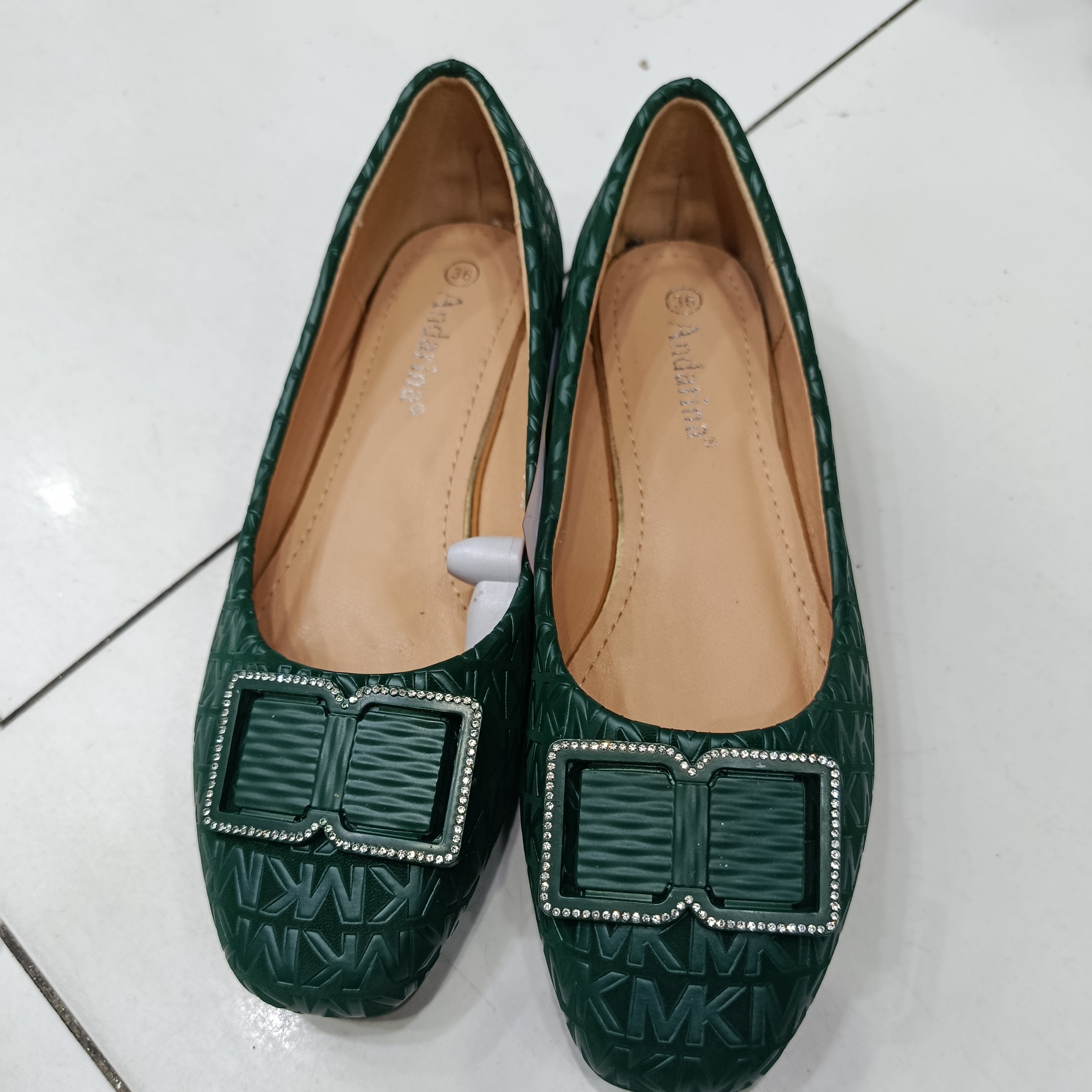 ladies pump