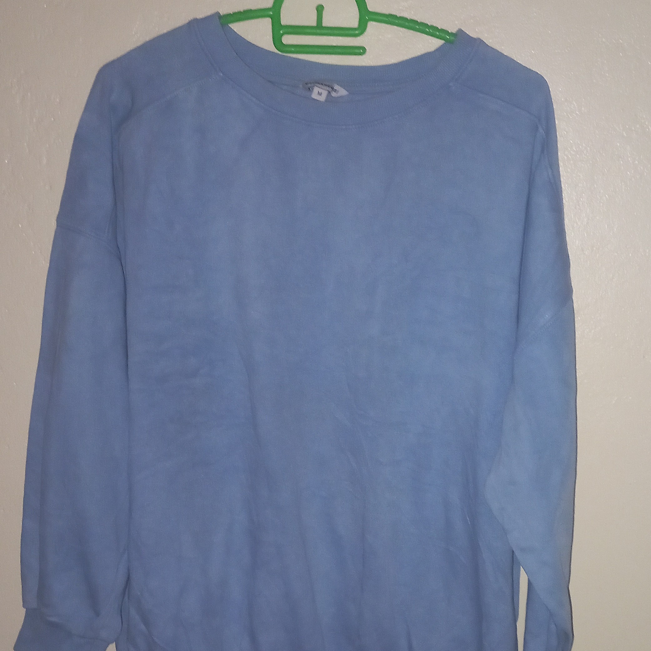 sweat shirt