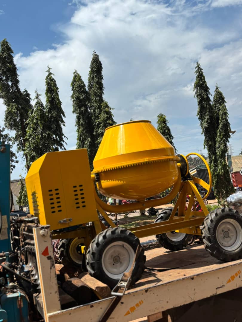 CONCRETE MIXER