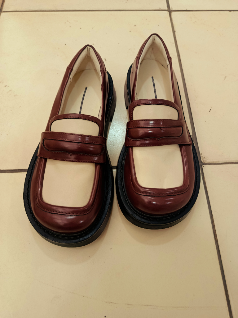 ladies loafer(Charles&Keith)